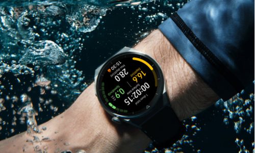 ¿Puedes nadar en el mar con un smartwatch?: esto es todo lo que debes saber