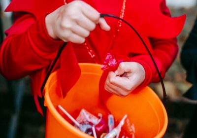 Cinco consejos para el cuidado bucal de los niños tras el consumo de dulces en Halloween