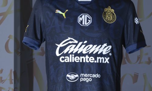 PUMA y CHIVAS presentan el nuevo jersey alternativo: un homenaje a la grandeza, la pasión y el orgullo del club, su himno